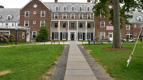 Forbes College .